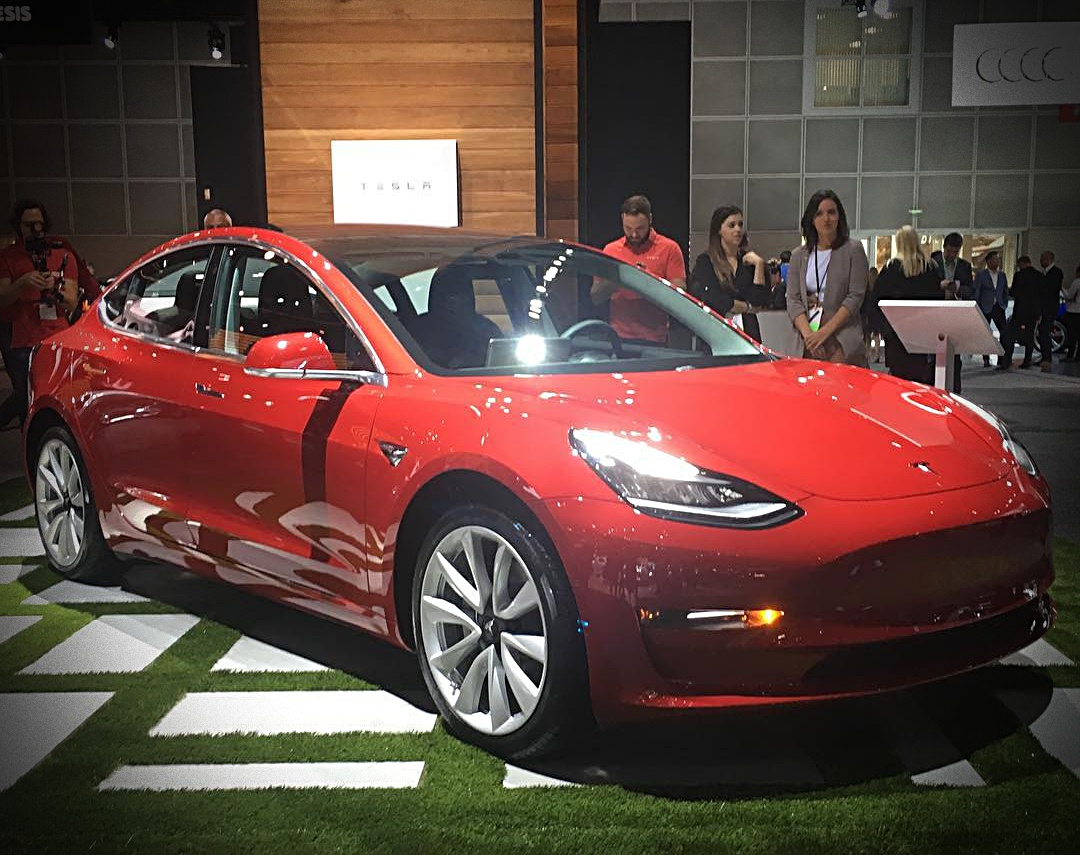 Tesla model 3 la auto show exhibitor TESLARATI